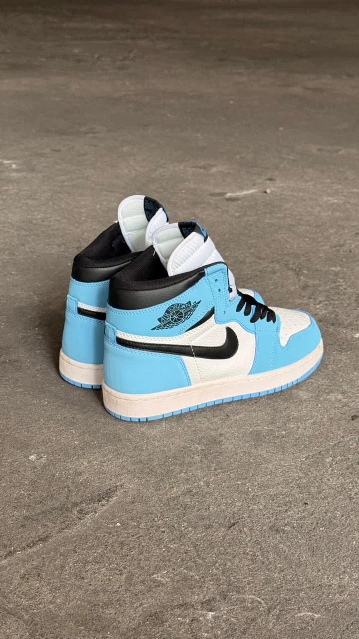 NIKE JORDAN RETRO 1 BLUE
