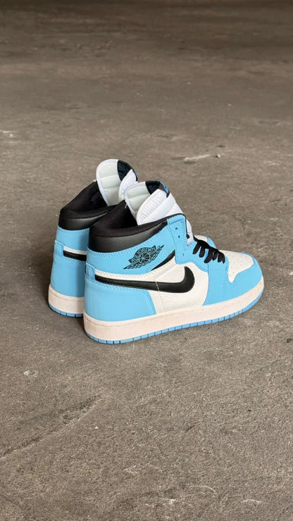 NIKE JORDAN RETRO 1 BLUE