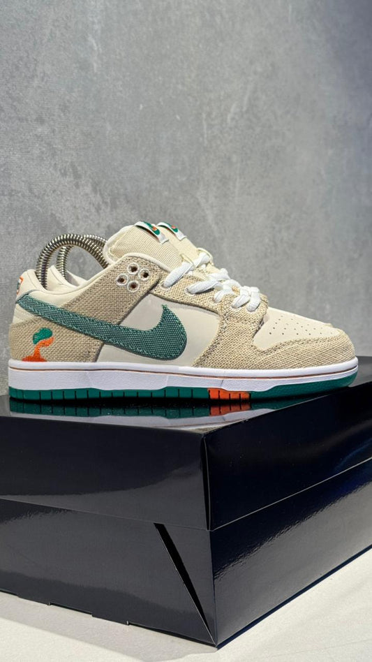 NIKE SB JARRITO