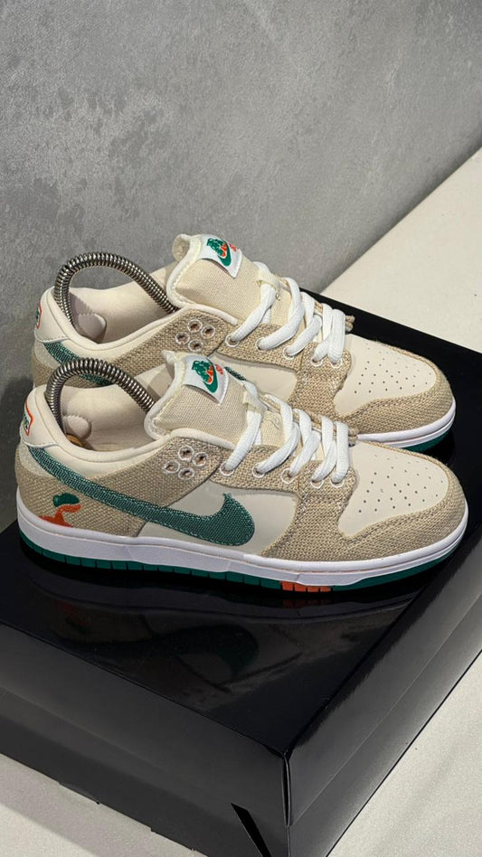 NIKE SB JARRITO