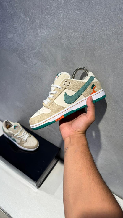 NIKE SB JARRITO