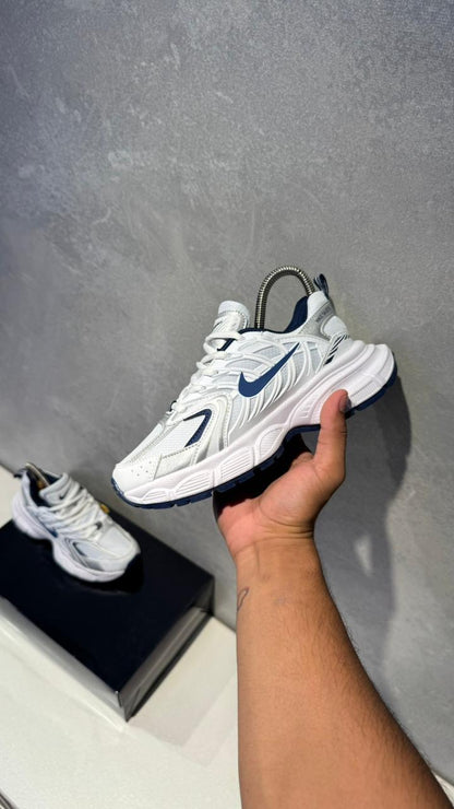 NIKE SKATE BLANCO AZUL