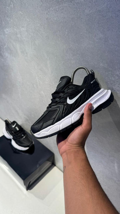 NIKE SKATE NEGRO BLANCO PROMO