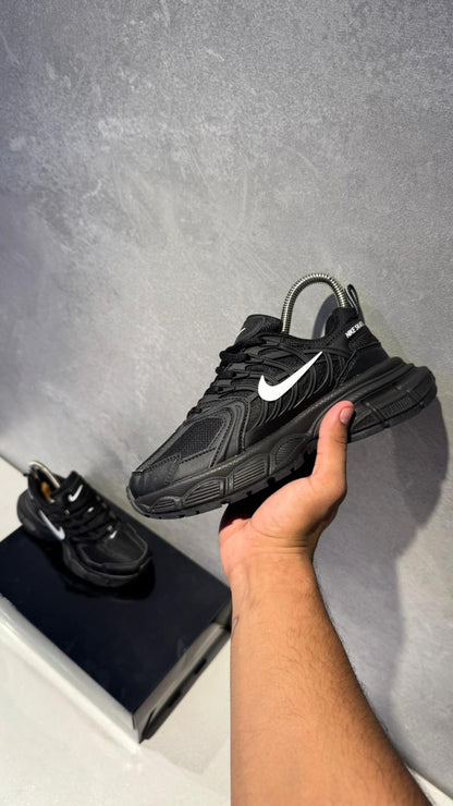 NIKE SKATE NEGRO PROMO MASTER