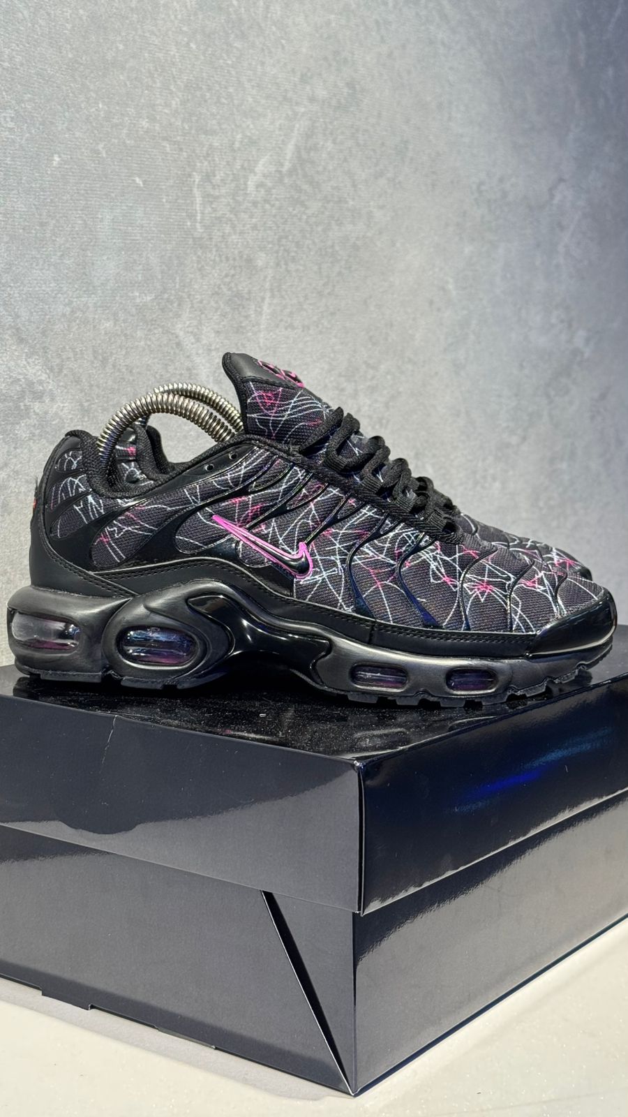 NIKE TN ELECTRICO NEGRO FUCSIA PROMO