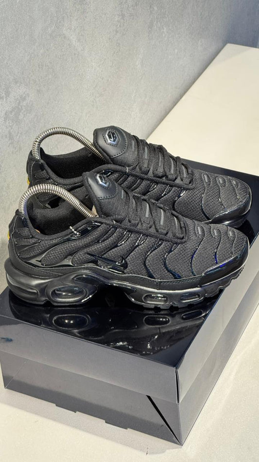 NIKE TN NEGRO