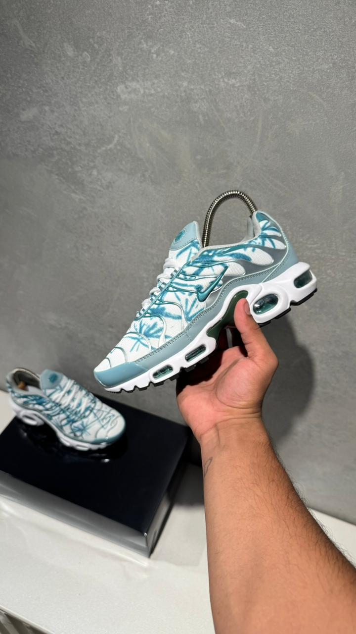 NIKE TN PLAYITA