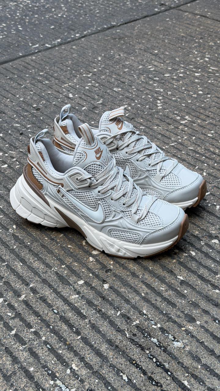 NIKE V3K SKATE BEIGE