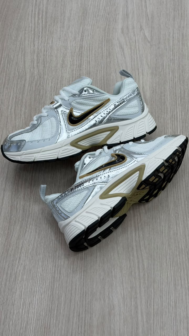 NIKE V3K CHULO NEGRO DORADO