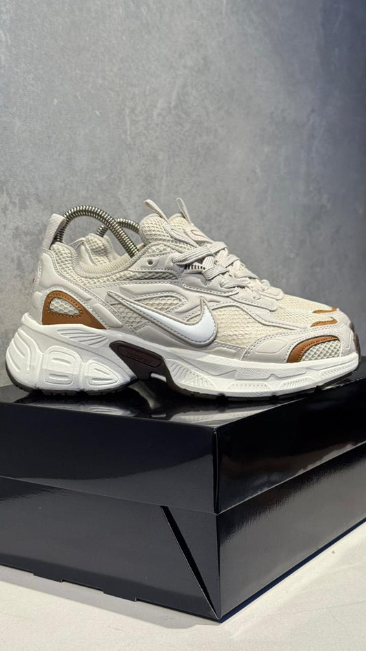 NIKE V3K SKATE BEIGE