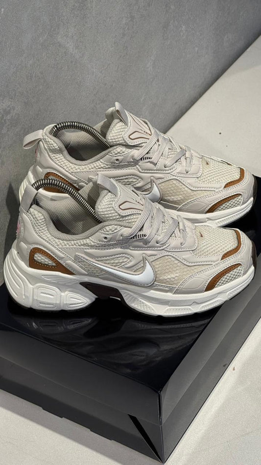 NIKE V3K SKATE BEIGE