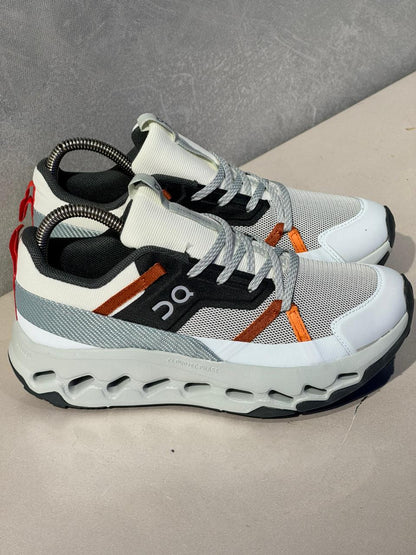 ON CLOUD BLANCO GRIS NARANJA