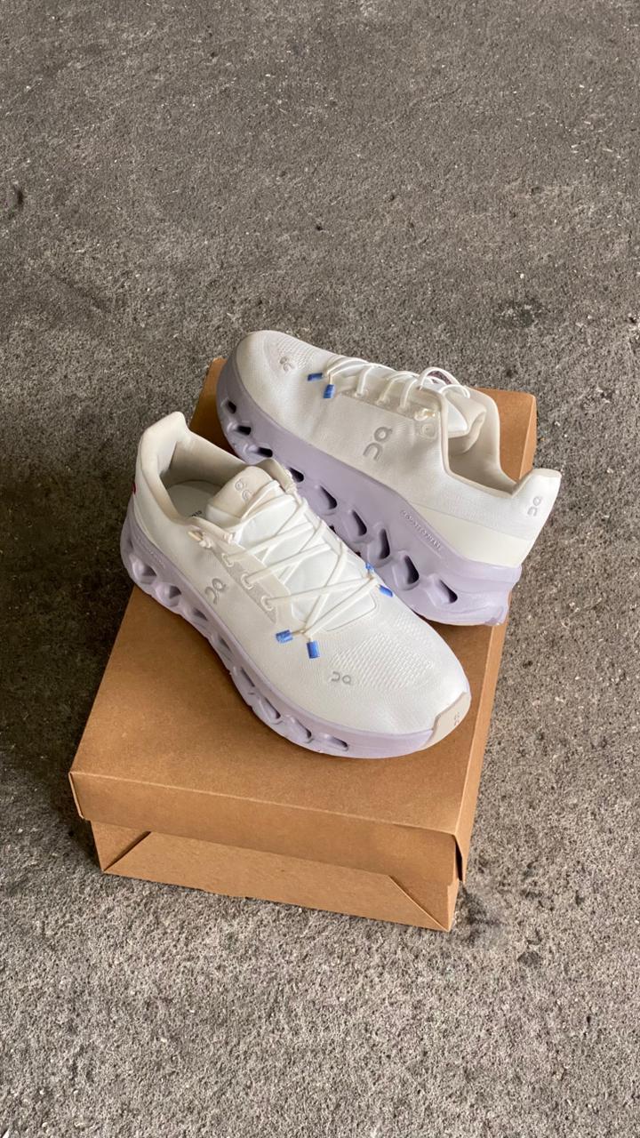ON CLOUD BLANCO LILA