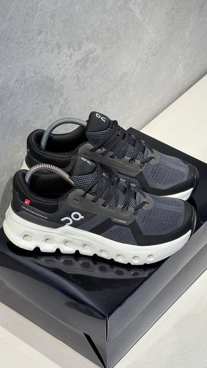 ON CLOUD CLASICO NEGRO BLANCO