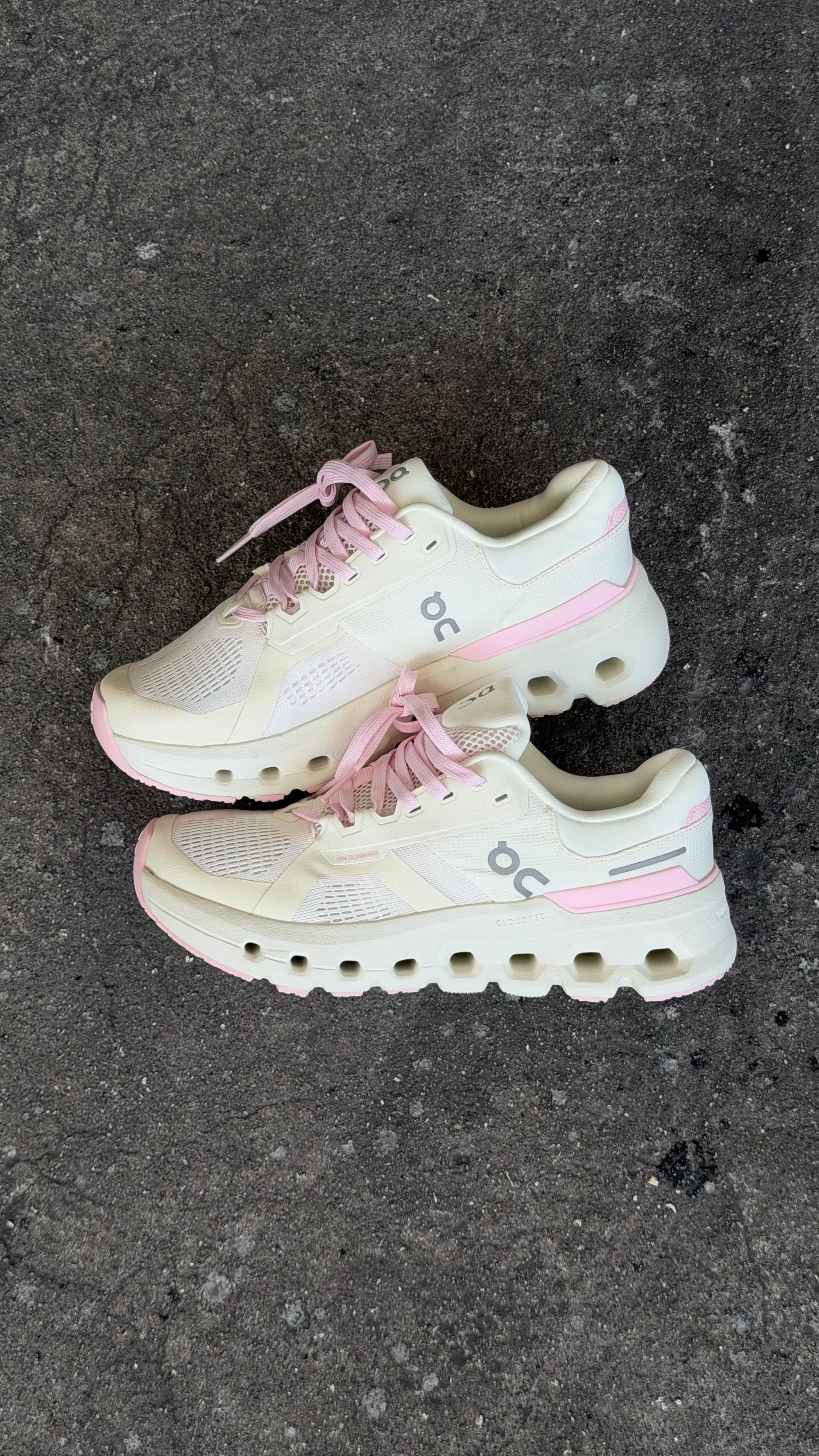 ON CLOUD CLASICO BEIGE ROSA