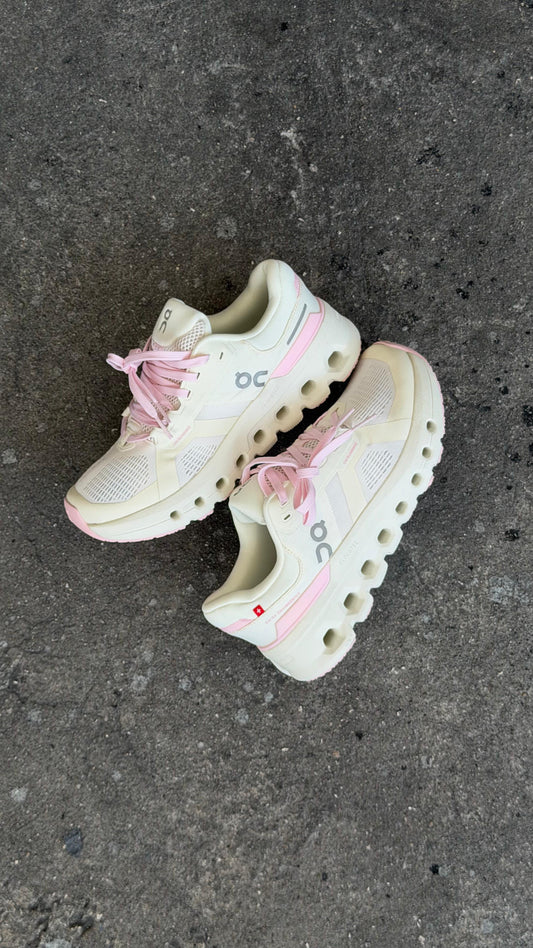 ON CLOUD CLASICO BEIGE ROSA