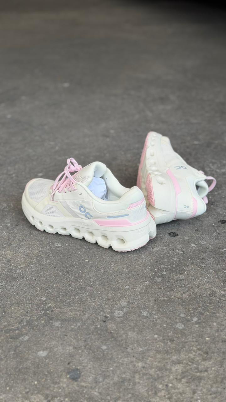 ON CLOUD CLASICO BEIGE ROSA