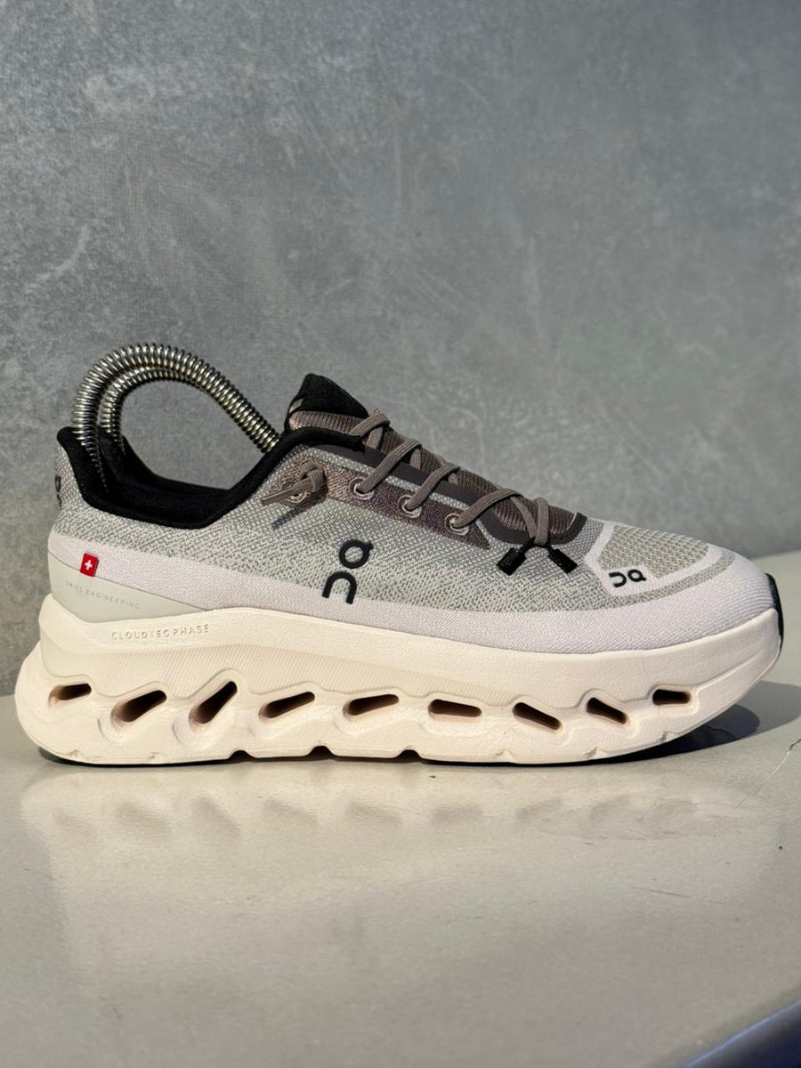 ON CLOUDTEC BEIGE CORAL