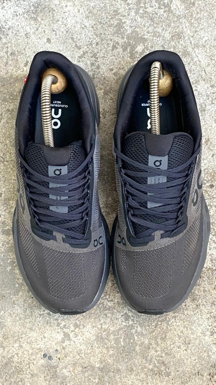 ON CLOUDTEC GRIS NEGRO ESPACIAL
