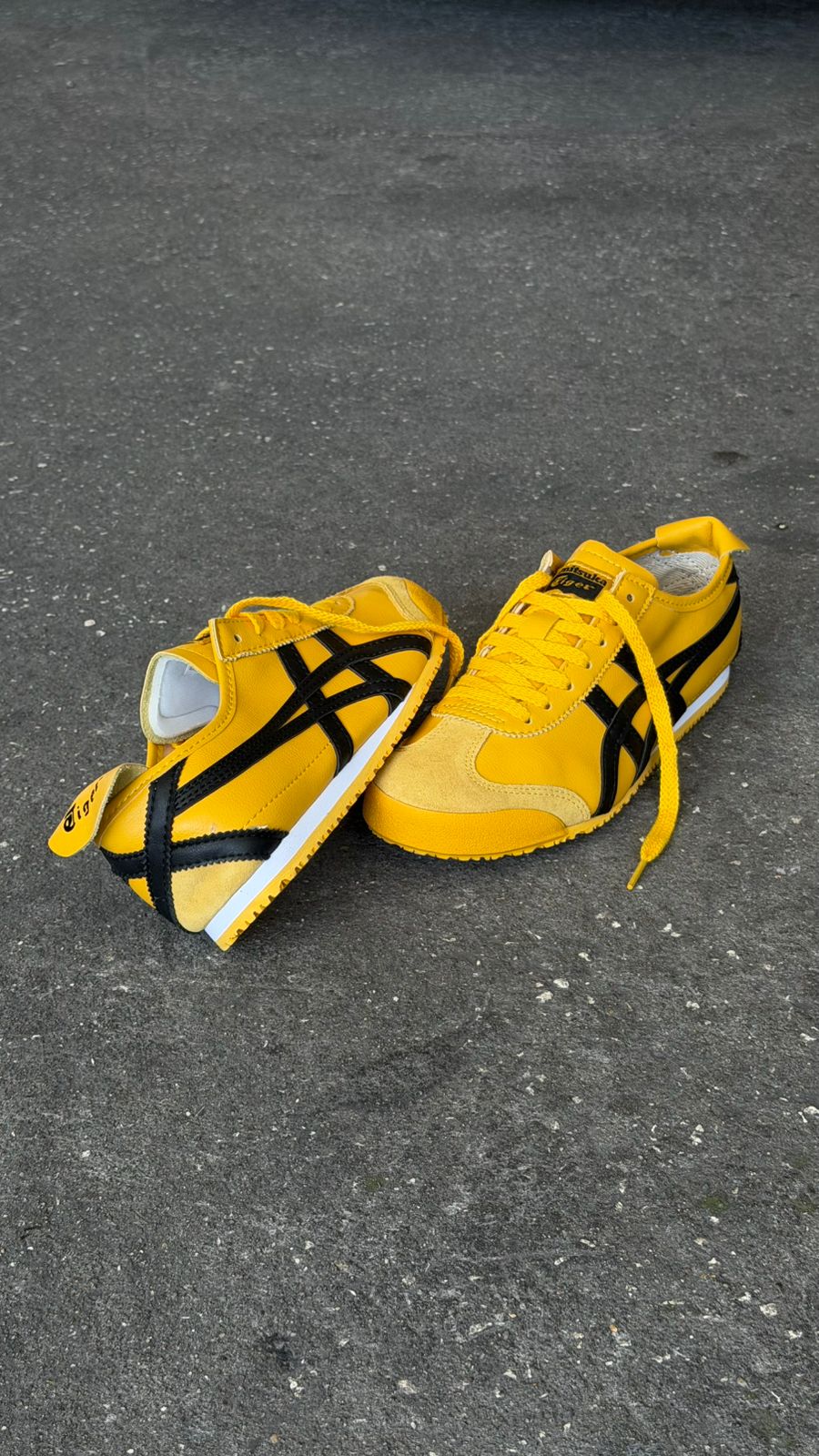 ONIZUKA TIGER AMARILLO NEGRO
