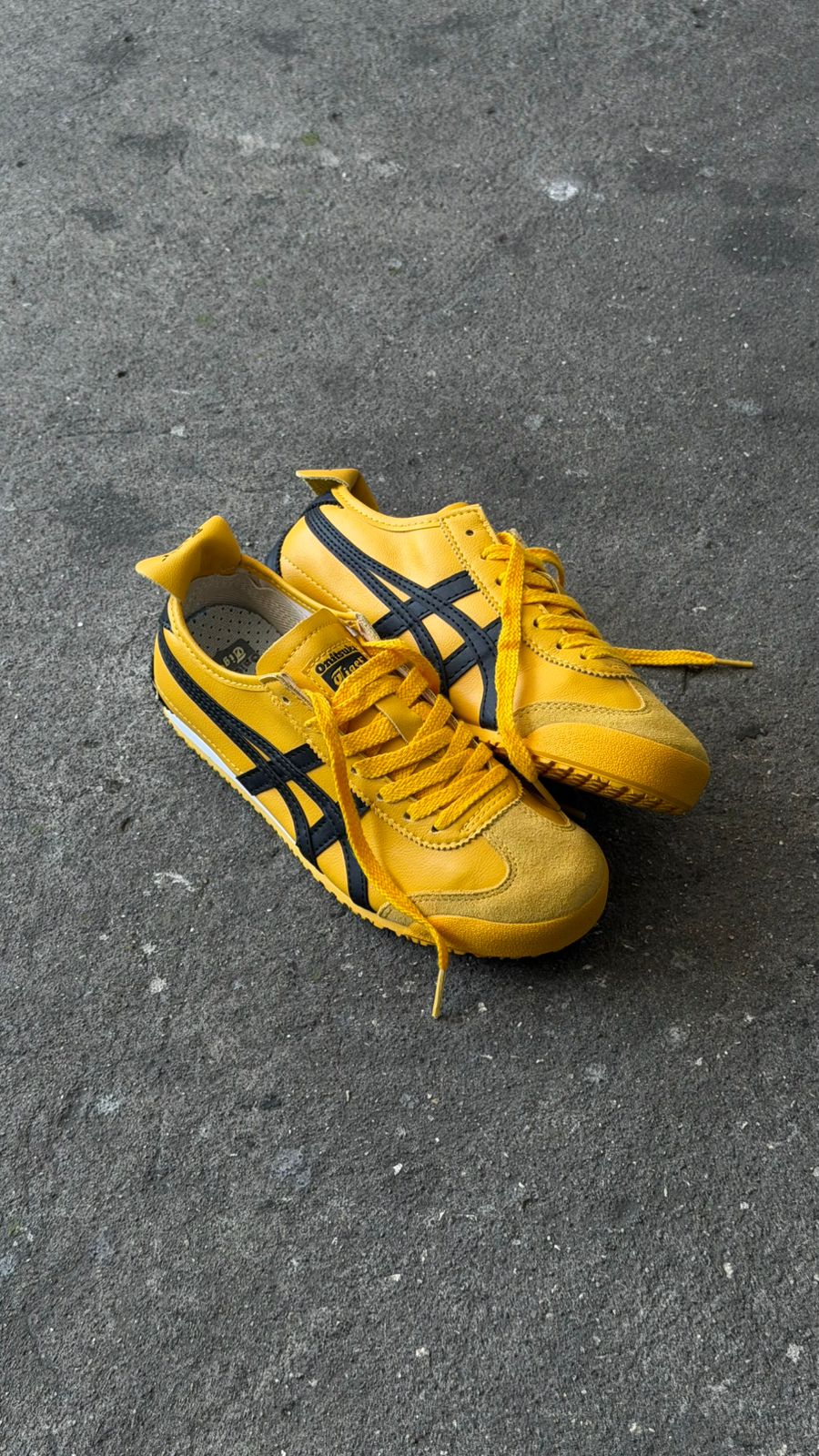 ONIZUKA TIGER AMARILLO NEGRO