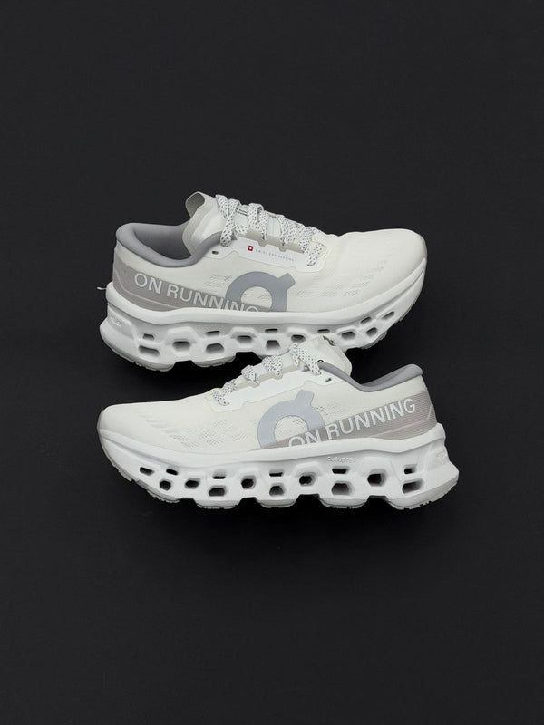 ON RUNNING BLANCO GRIS WHITE