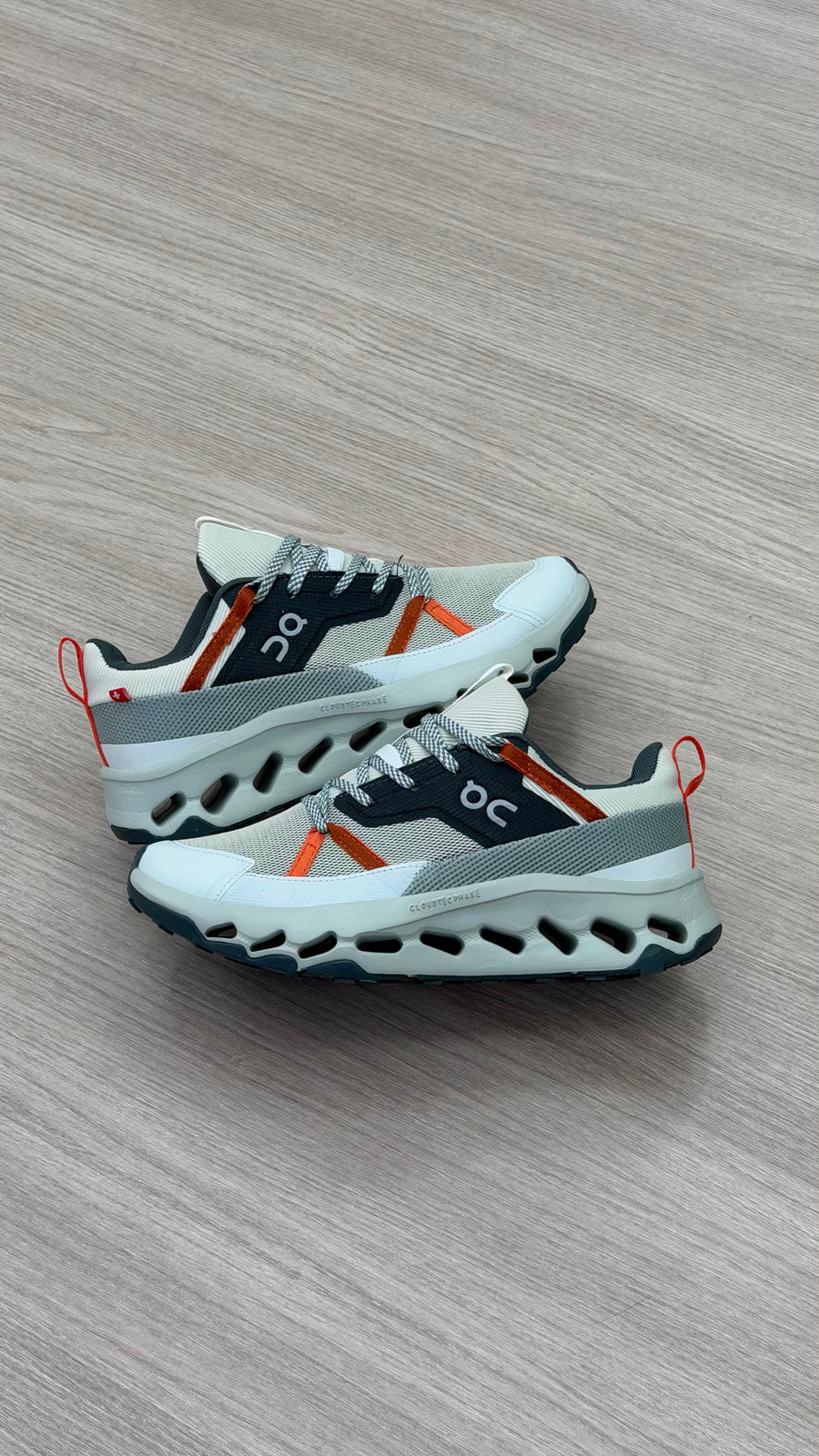 ON CLOUDTEC BLANCO MARINO NARANJA
