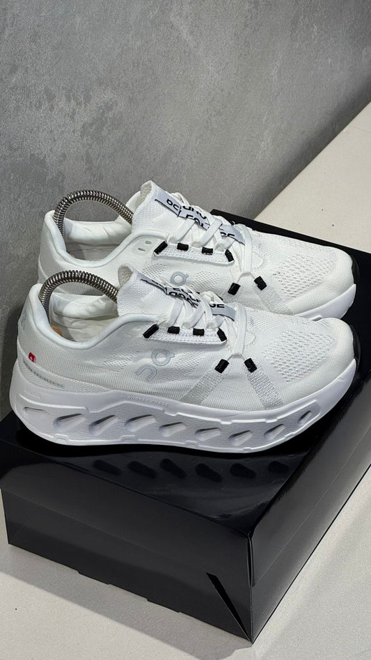 ON CLOUD BLANCO GRIS