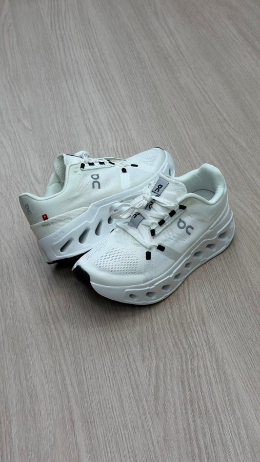 ON CLOUD BLANCO GRIS