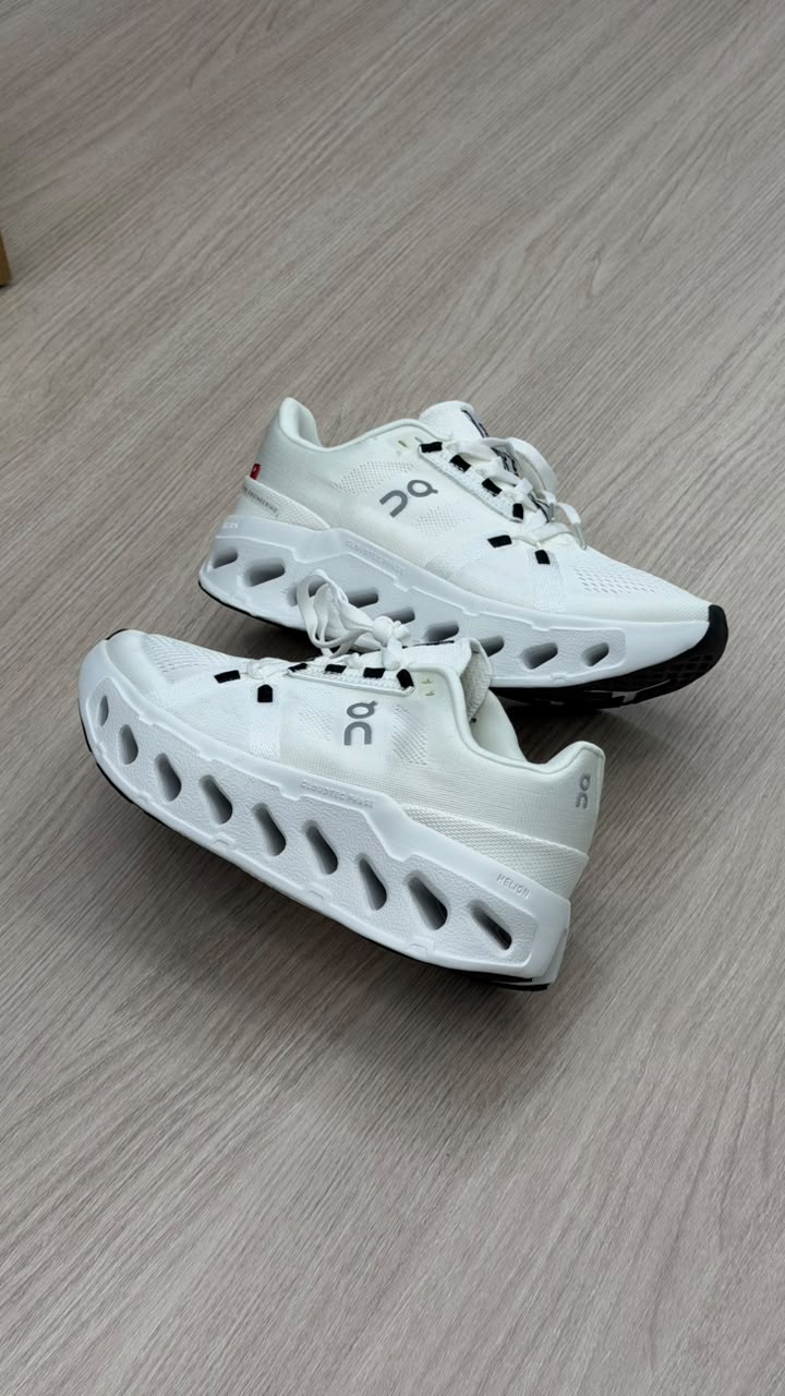 ON CLOUD BLANCO GRIS