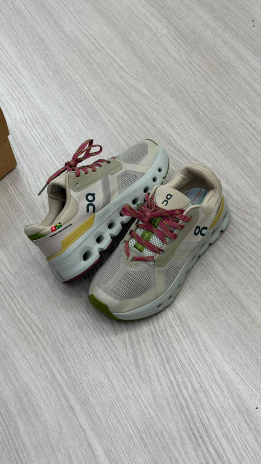 ON CLOUDDRUNNER JAMAICA 2 X WALKGOOD