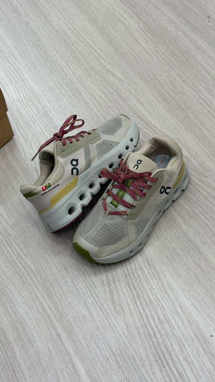 ON CLOUDDRUNNER JAMAICA 2 X WALKGOOD