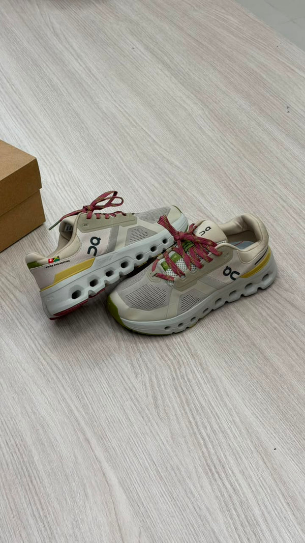 ON CLOUDDRUNNER JAMAICA 2 X WALKGOOD