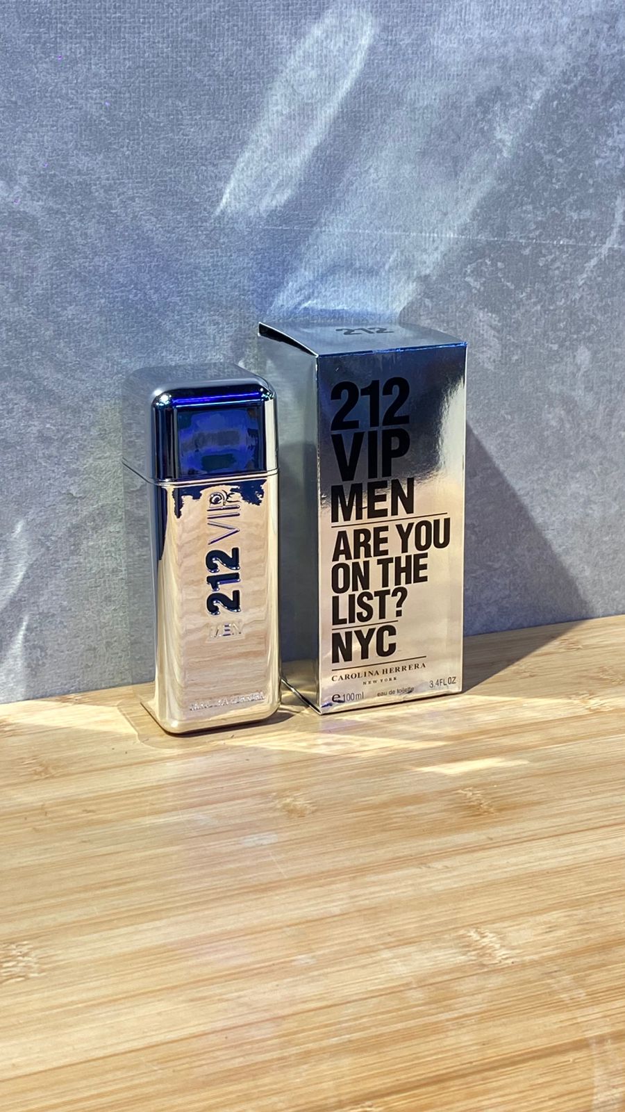PERFUME 212 VIP MEN