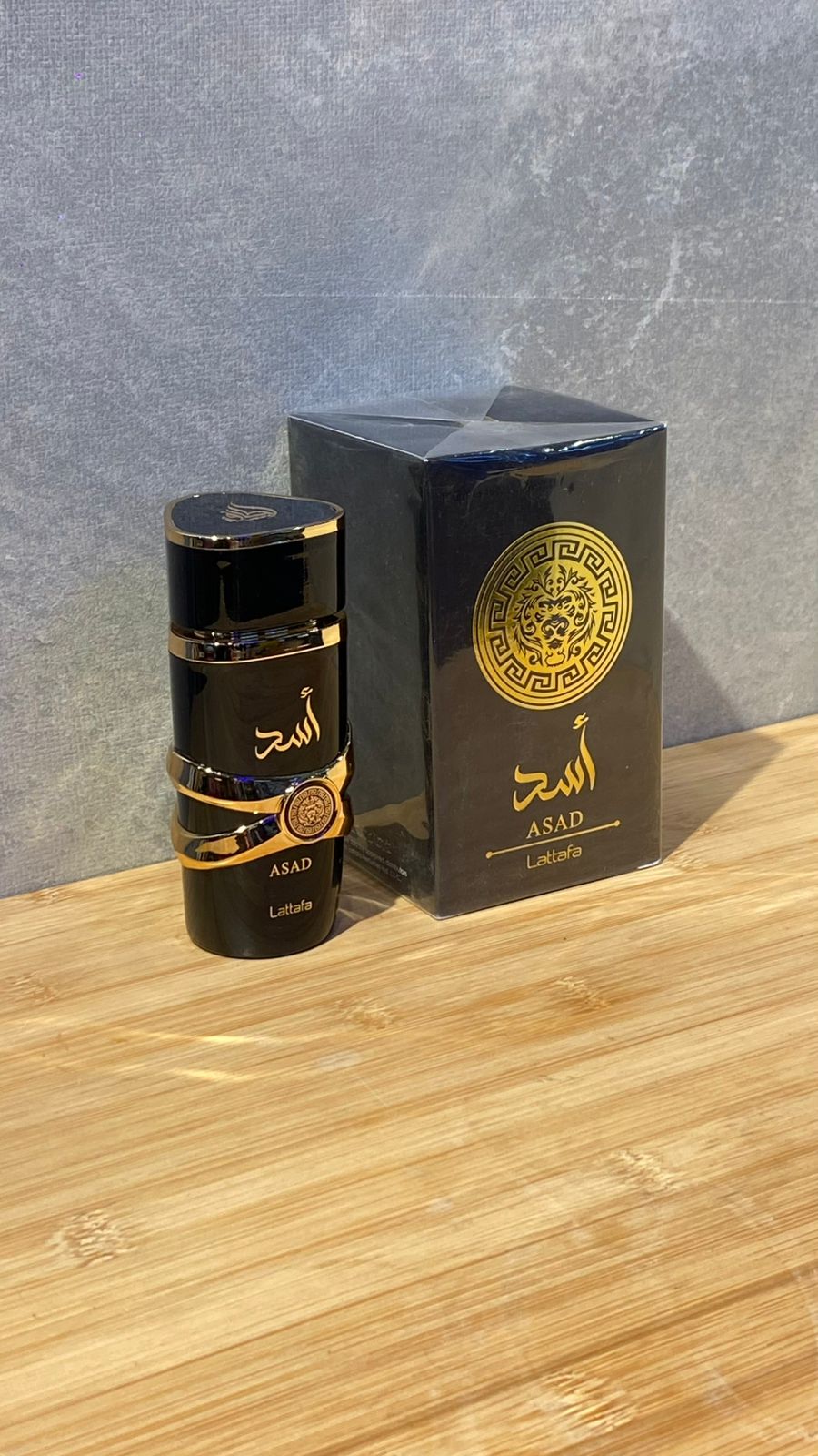 PERFUME ASA LATTAFA NEGRA DORADA