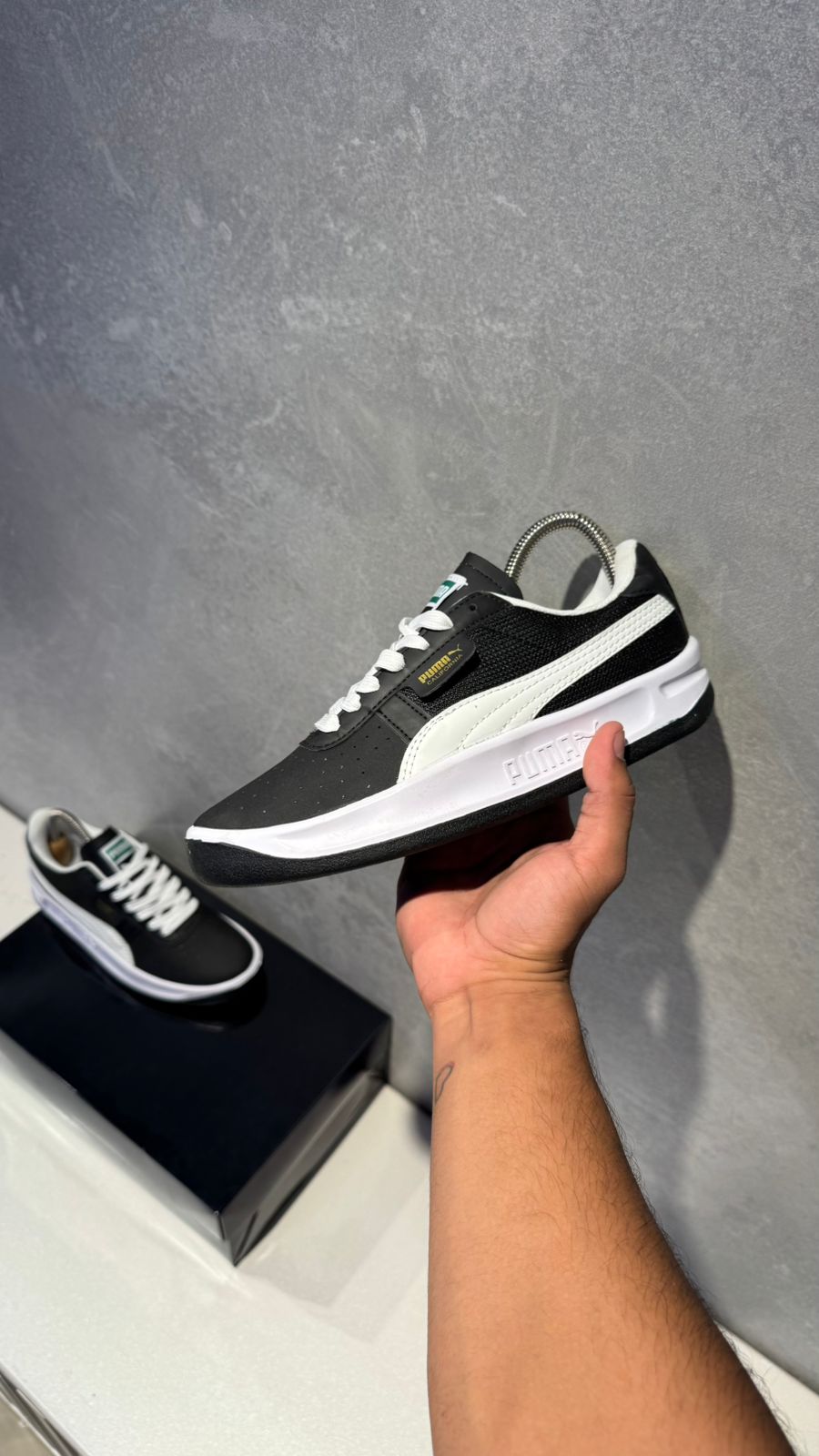 PUMA CALIFORNIA NEGRO BLANCO PROMO