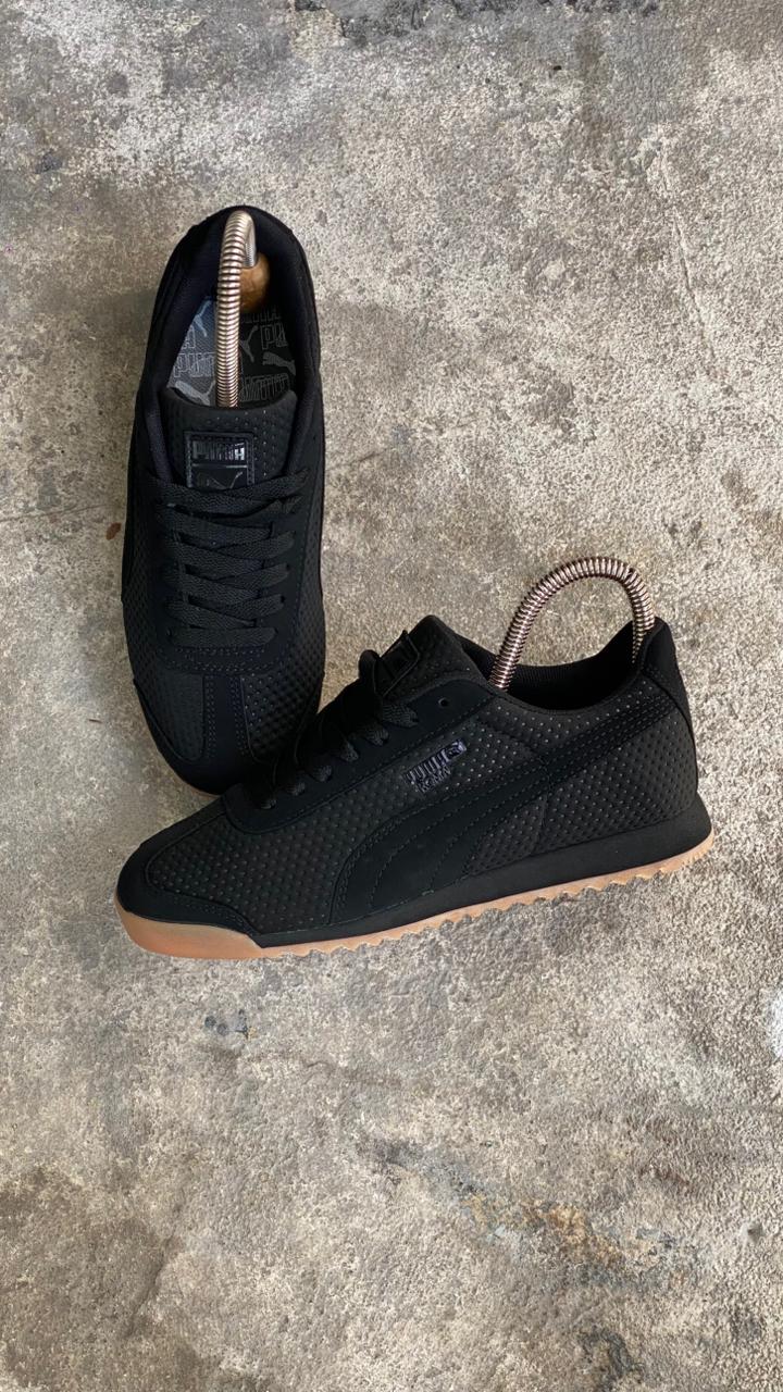 PUMA ROMA NEGRO SUELA DE BOLLO