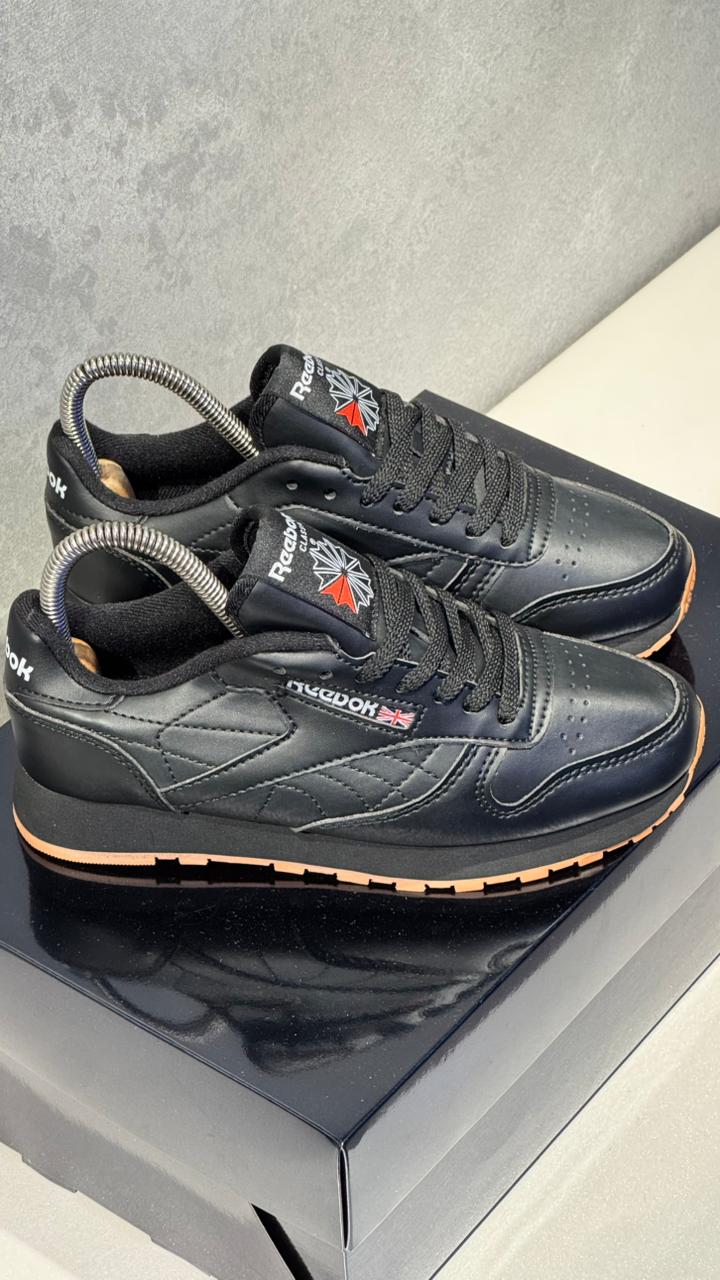 REBOOK MASTER NEGRO