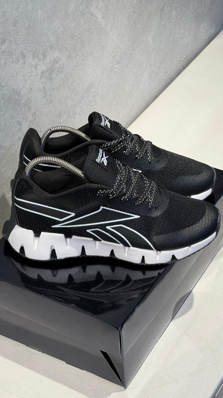 REEBOK DYNAMIC NEGRO BLANCO PROMO