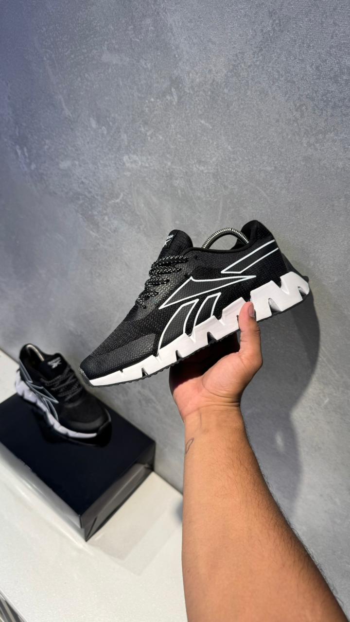 REEBOK DYNAMIC NEGRO BLANCO PROMO
