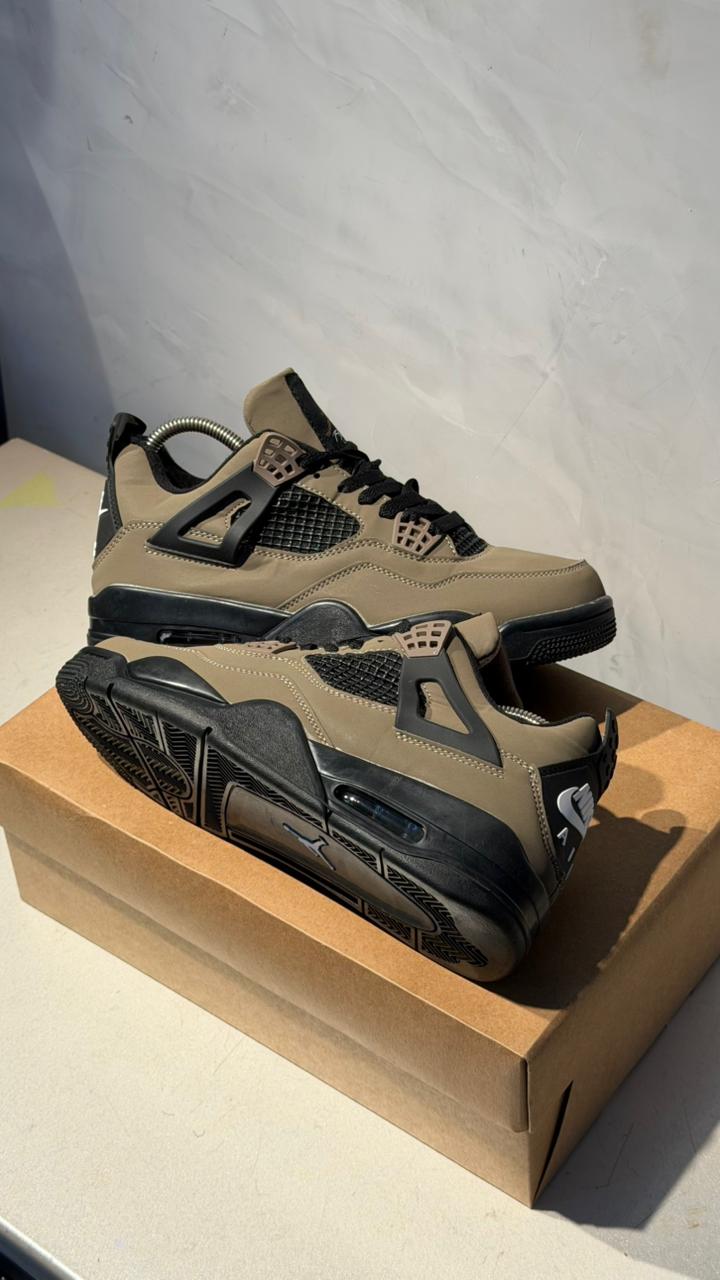 RETRO 4 NEGRA CAFE PROMO MASTER