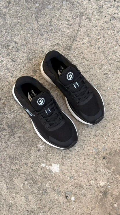 SKETCHERS HYPER NEGRO BLANCO