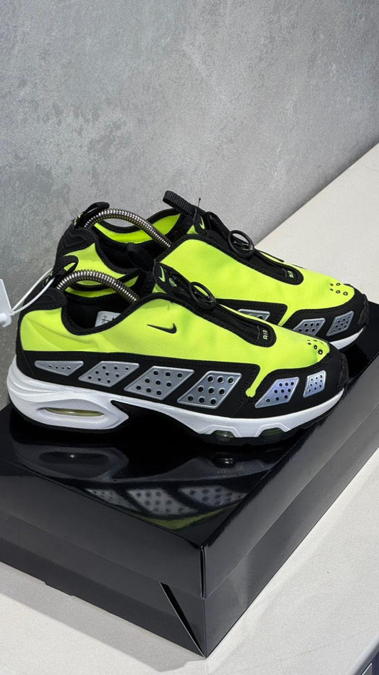 NIKE SUNDER VERDE NEGRO