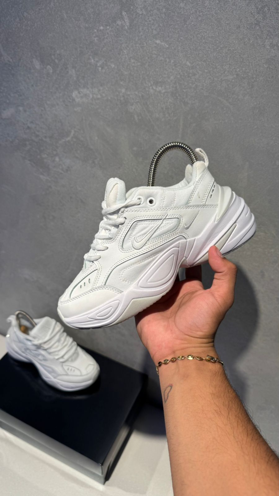 NIKE TECNO TODO BLANCO