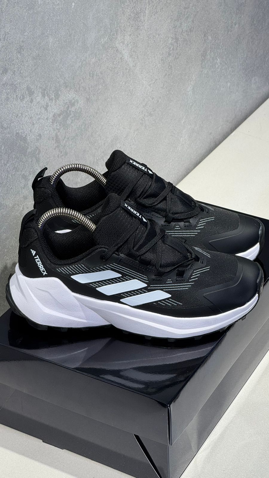 ADIDAS TERREX 2025 NEGRO BLANCO