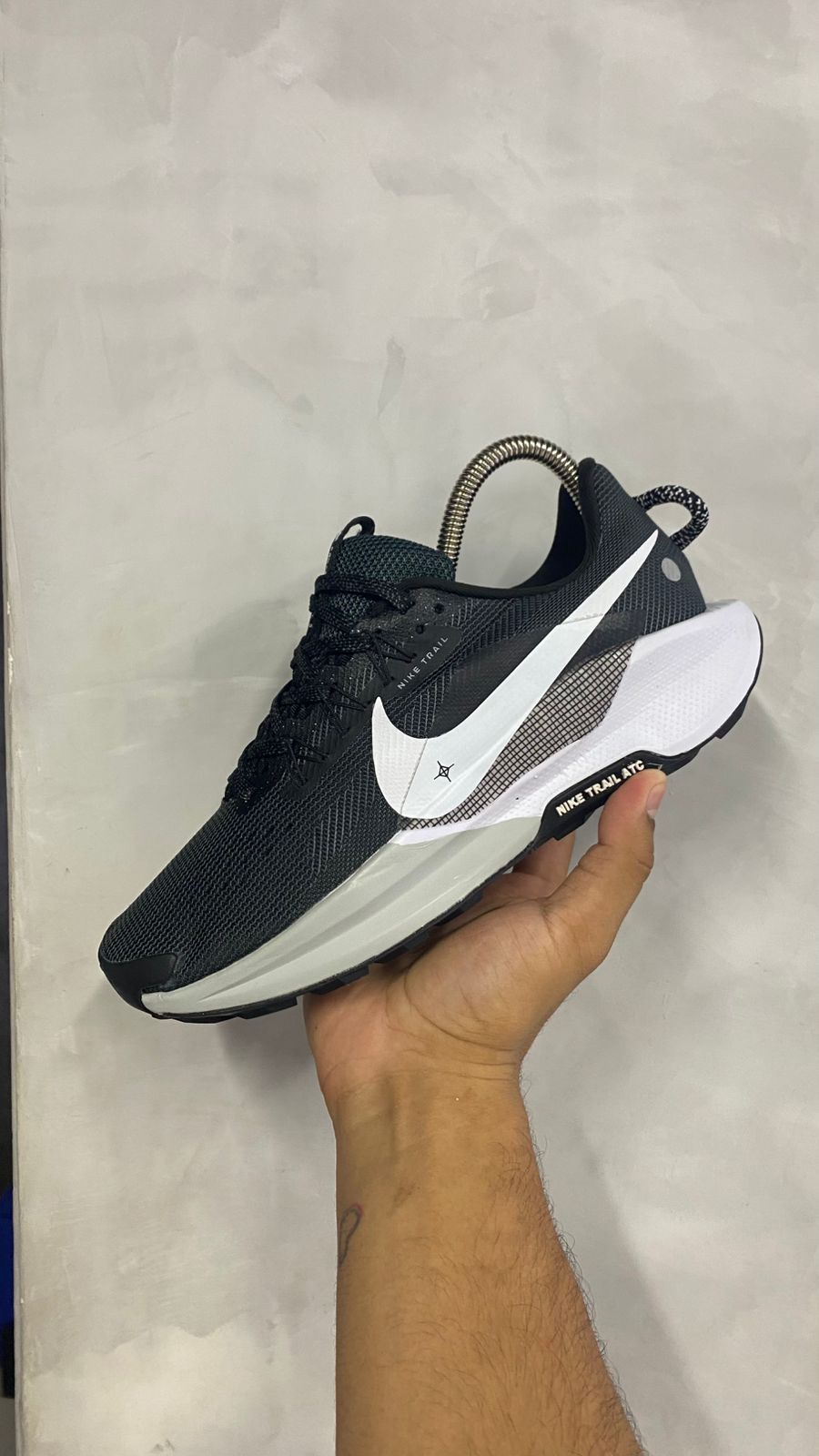 NIKE TRAIL NEGRO BLANCO