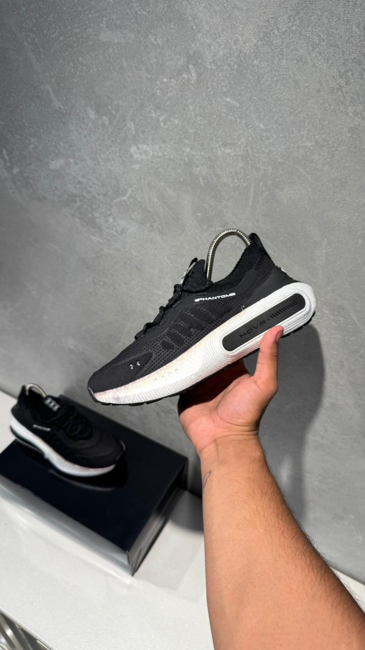 UNDER AMOUR PHANTOM NEGRO BLANCO