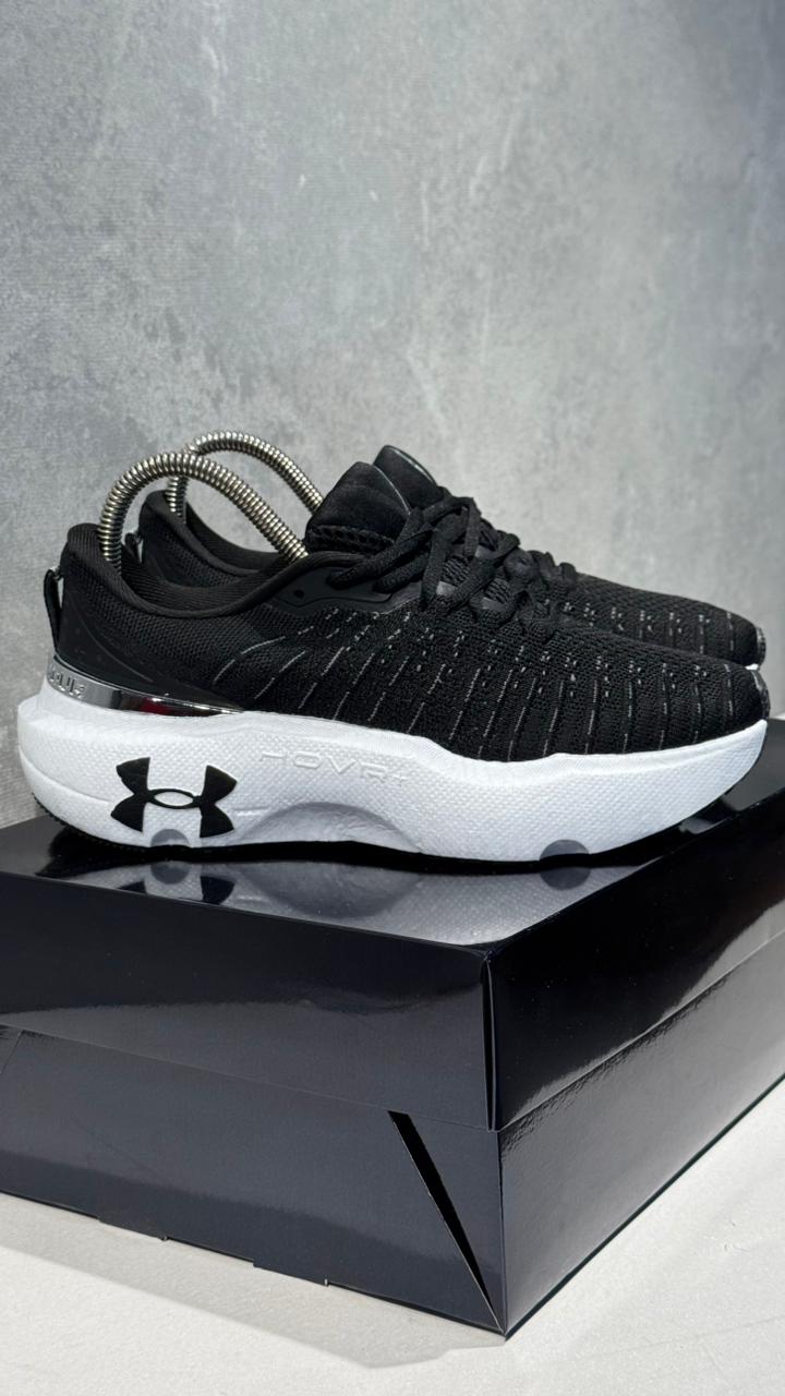 UNDER ARMOUR NEW NEGRO BLANCO