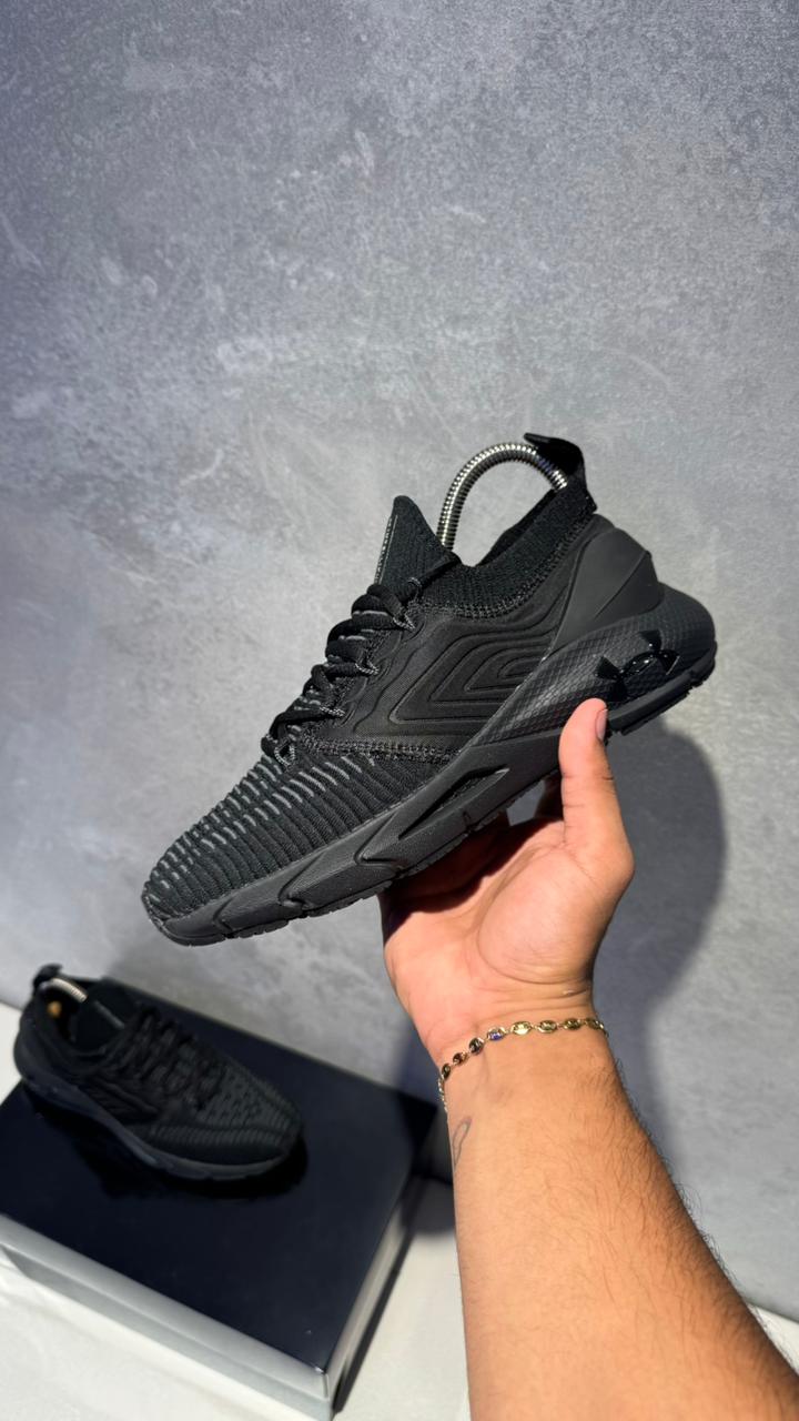 UNDER AMOUR PHANTOM NEGRO