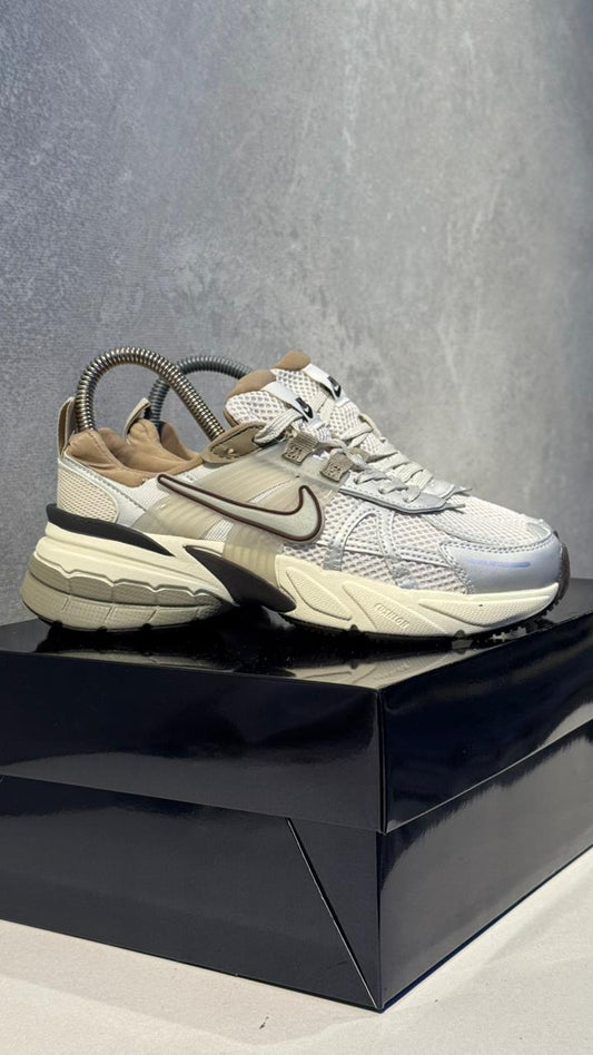 NIKE V2K CAFE